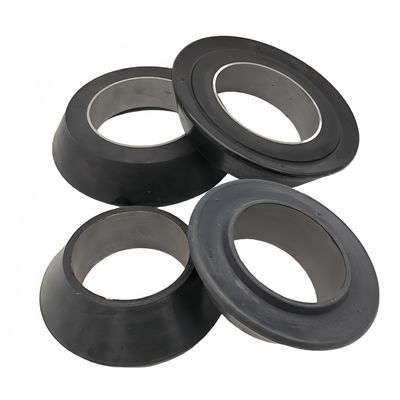 ถ้วยสวับแบบ Multi-V สำหรับงานหนัก พร้อมพิกัดแรงดัน 10,000 psi ทนทานต่อการเสียดสีและสารเคมี สำหรับขนาดที่กำหนดเองในการใช้งานในแหล่งน้ำมัน