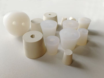 สีดํา สีขาว หรือสีที่กําหนดยาง Bung Stopper ในขนาดที่กําหนดเอง กันน้ํา 40-80 Shore A ความแข็ง